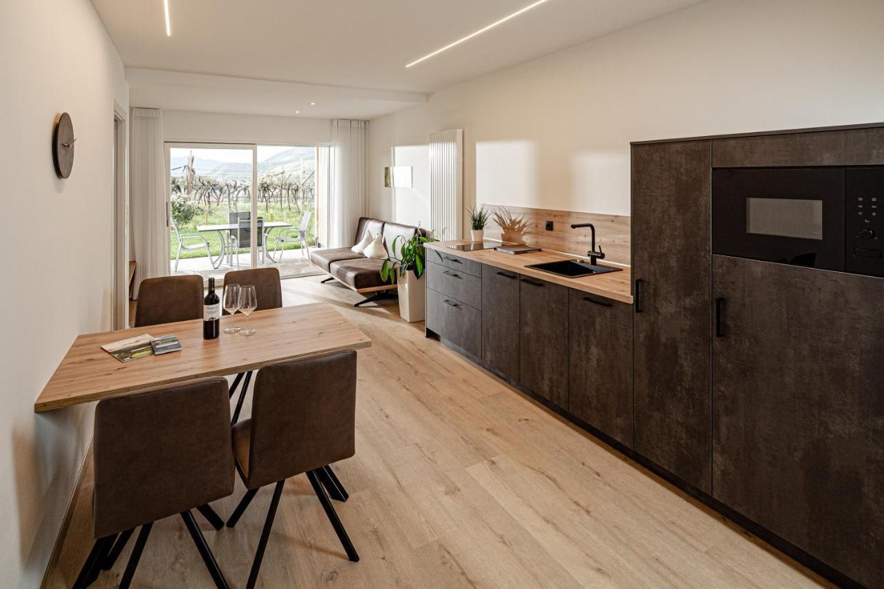 Praelatenhof Wine & Apartments Caldaro Ngoại thất bức ảnh